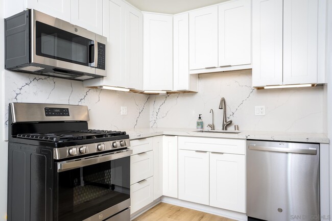 Photo - 1937 Reed Ave Apartment Unit A