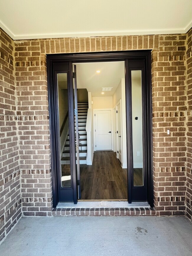 Photo - 2615 Wilkinson Pike