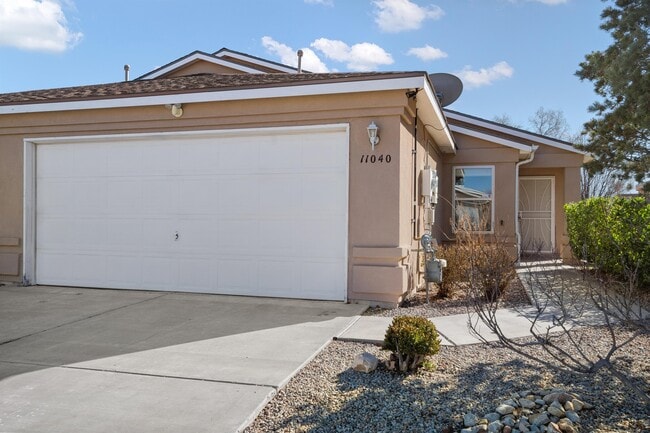 Photo - 11040 Vistazo Pl SE