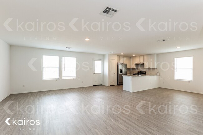 Photo - 13831 Weir Pl