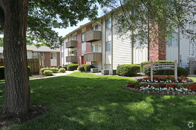 Building Photo - Cherokee Village Rental