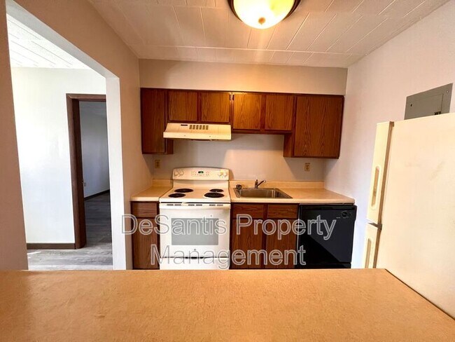 Photo - 508 Lunar Ln