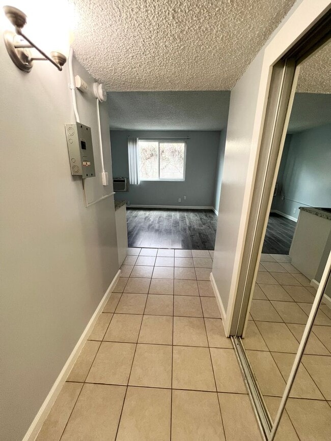 Photo - Premier Apartments