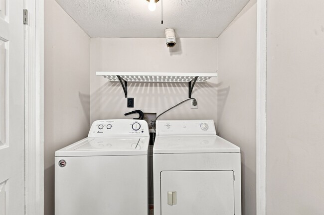 13 Betty Lee Pl