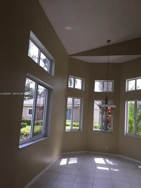 Photo - 1092 SW 158th Ave