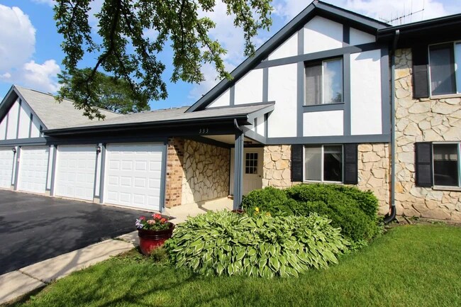 Front view - 333 Memory Ln Unit 2