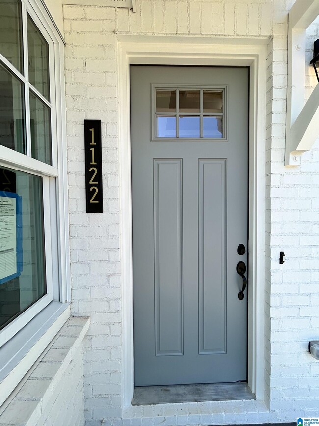 Photo - 1122 Windsor Sq