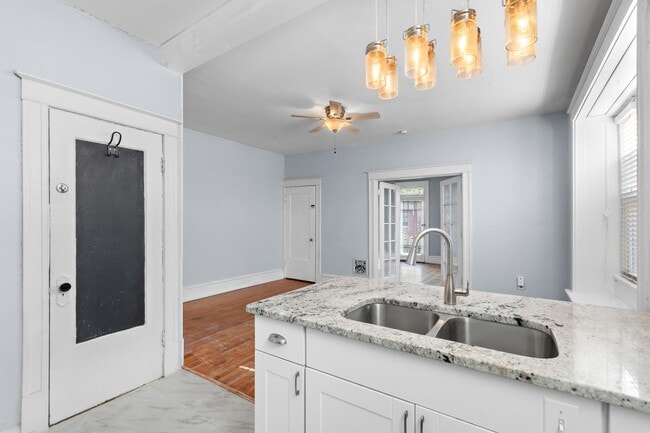 Photo - 4016 Flad Ave