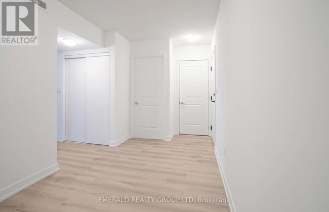 Photo - 556 Marlee Ave Unité 616