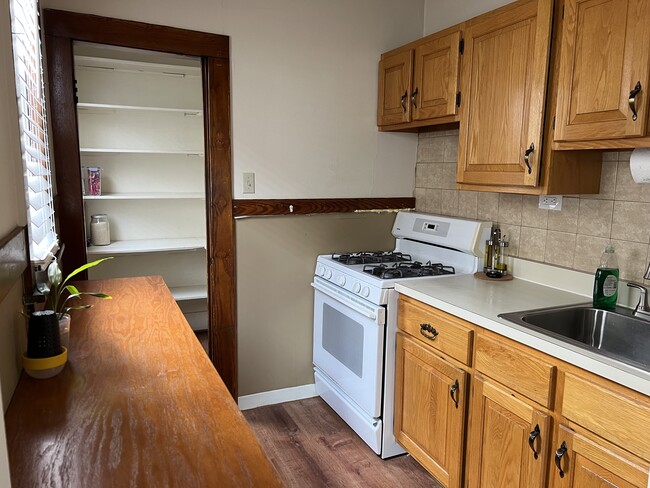 Photo - 122 Clinton St Unit #2