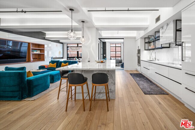 Building Photo - 849 S Broadway Unit 812 Rental