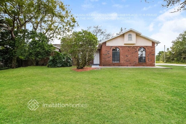 Building Photo - 963 Trumbull St