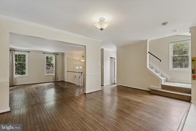 Photo - 7230 Taveshire Wy