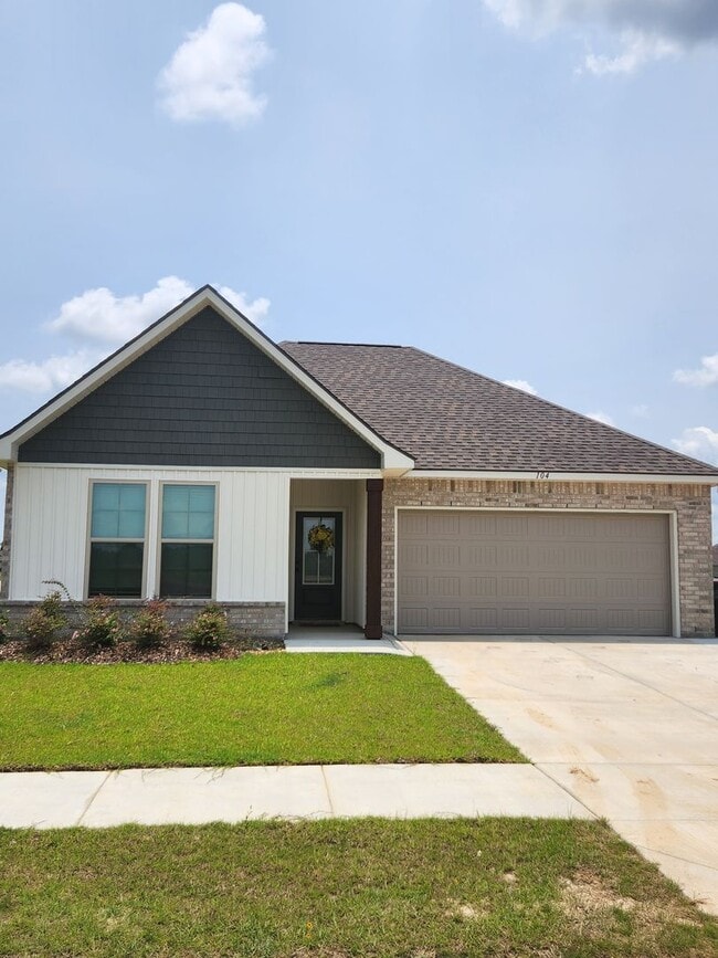 NEW 4 bedroom, 2.5 bath - NEW 4 bedroom, 2.5 bath House