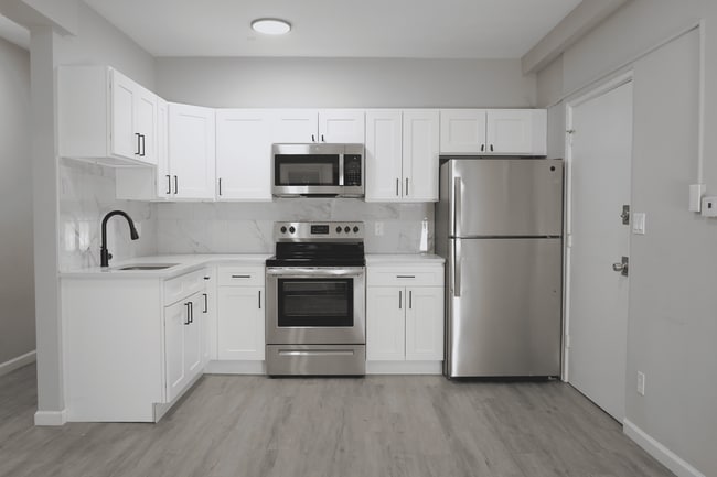 Photo - Hillside Gardens