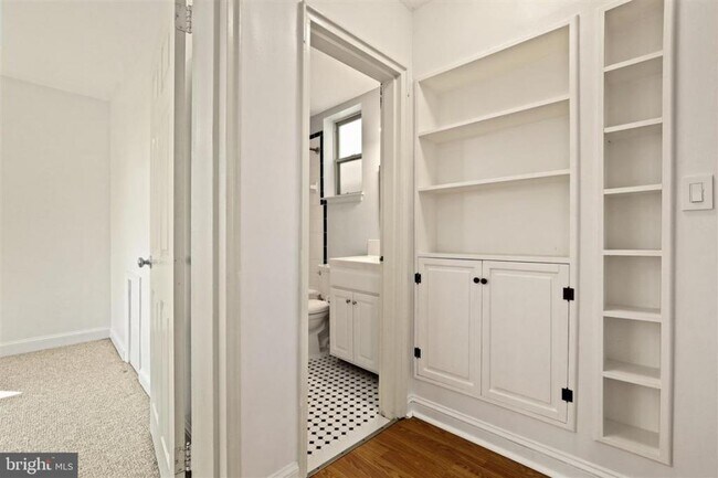 Photo - 3937 S St SE