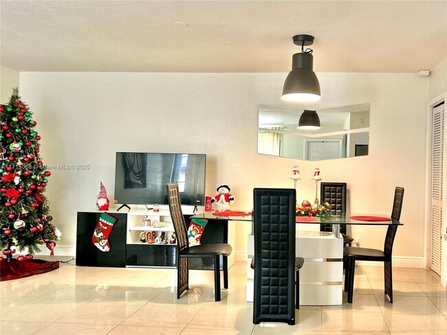 Photo - 9100 NW 35th Pl
