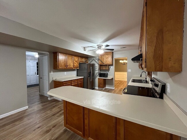 Photo - 100 Kendallwood Dr