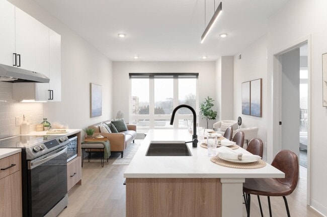 Building Photo - Orris Rental