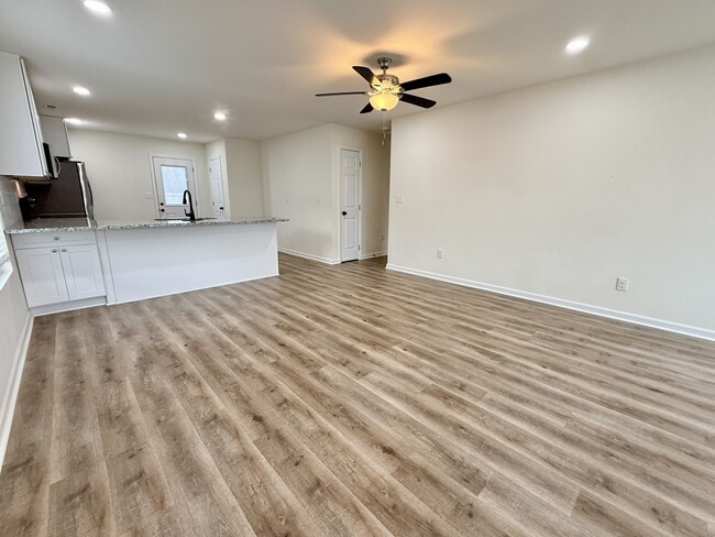 Photo - 103 Oakwood Meadows Dr