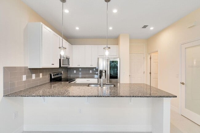 2232 Centerra Loop
