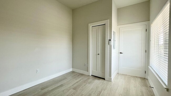 Photo - Newer Construction 1 Bedroom in the Ironwo... Unit #206