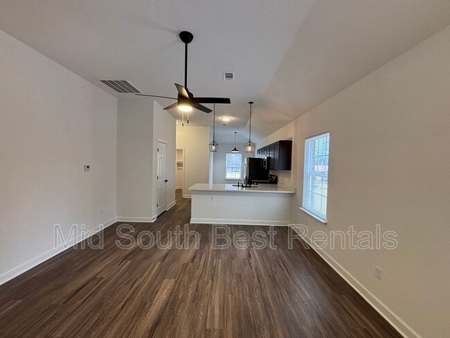 Photo - 1000 Rice St