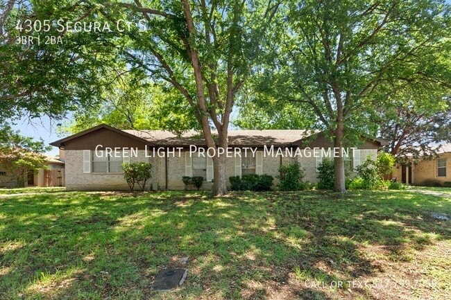 Photo - 4305 Segura Ct S House