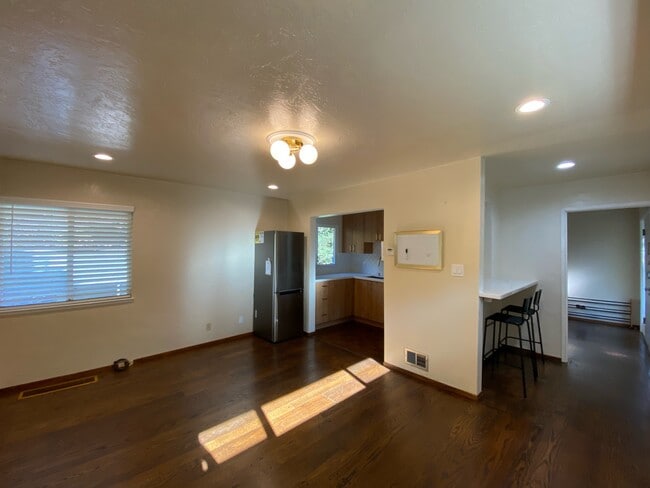 Photo - 2710 Le Conte Ave Unit 3