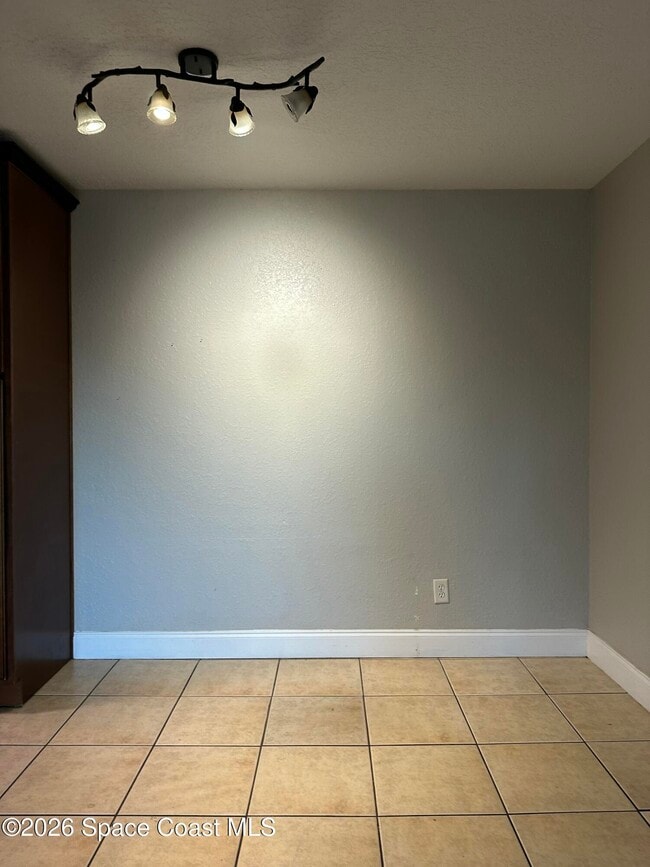 Photo - 2101 Forest Knoll Dr NE Unit 01-201