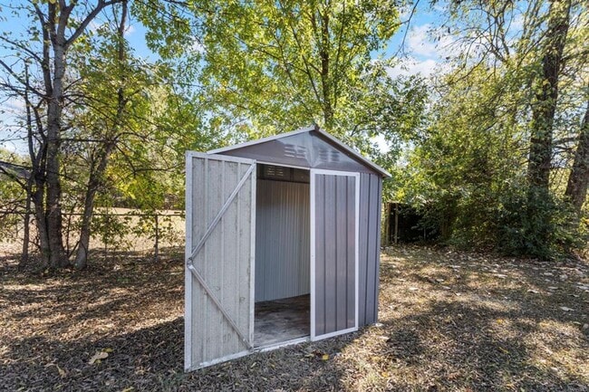 Photo - Spacious 3BR/2BA Home In Montgomery, AL