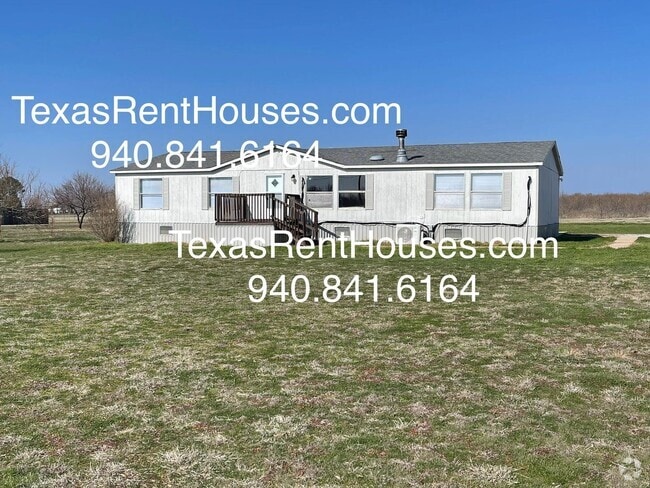 Building Photo - TIRED OF THE CITY LIFE?  6 Acres Petrolio ISD Rental