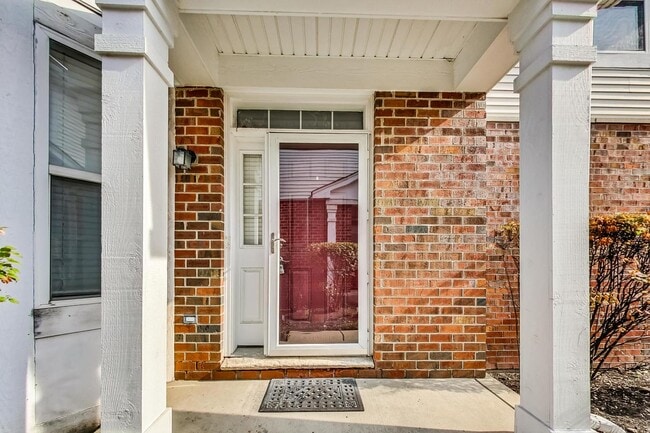 Photo - 1686 Buckingham Dr