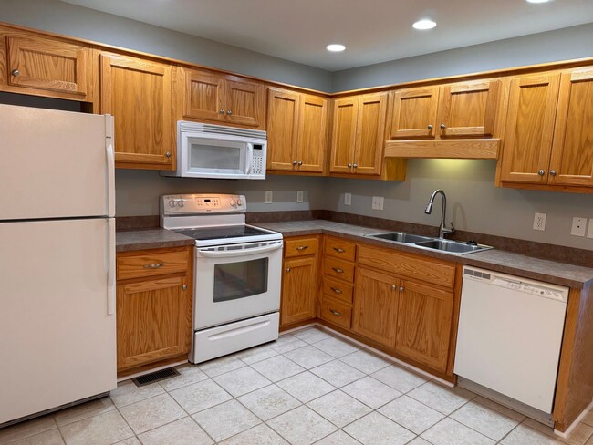 Photo - 2083 Unit 1911-A ZOO PARKWAY