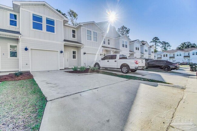 Photo - 8872 Brigade Trail