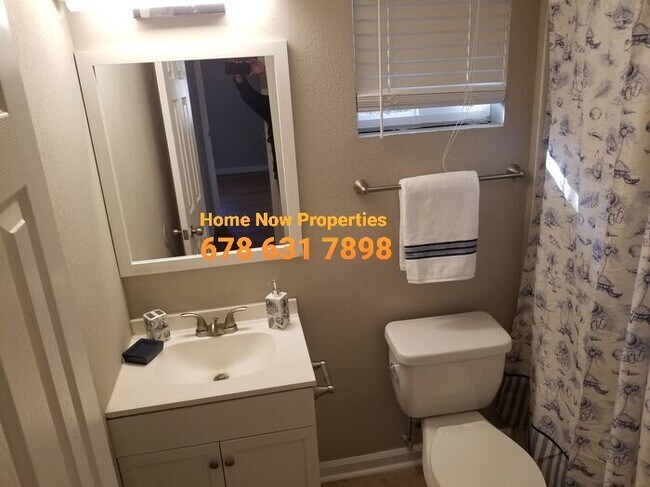 Photo - Willow Creek Apartments