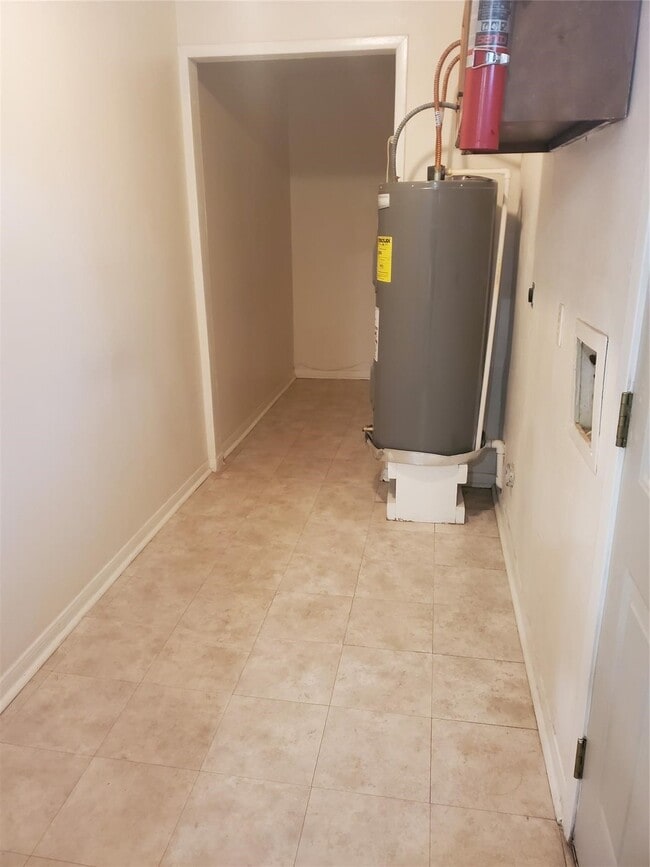 Photo - 204 Banyan Dr