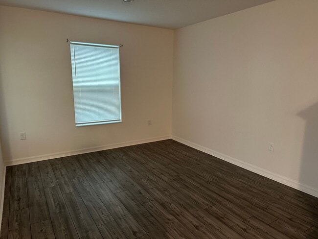 Photo - 3BR Townhome in Tavares with Open Floor Plan & Community Playground