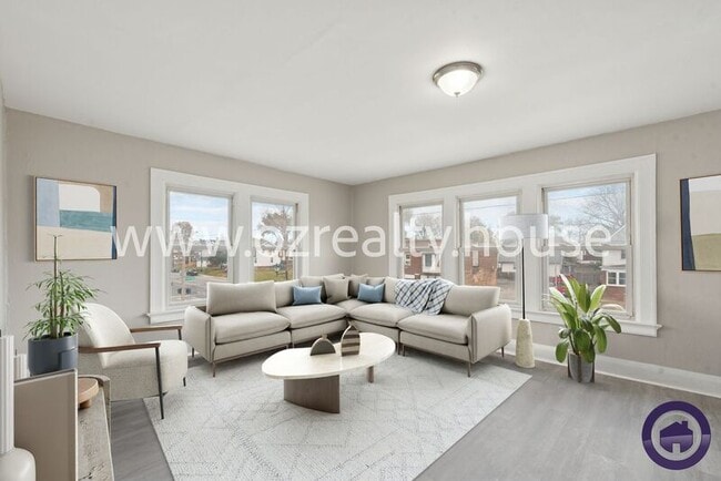 Photo - 3241 Cherry St