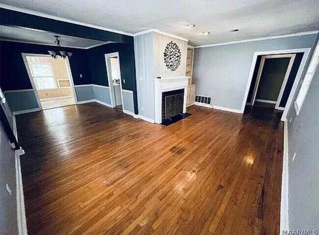 Photo - 2069 Gorgas St