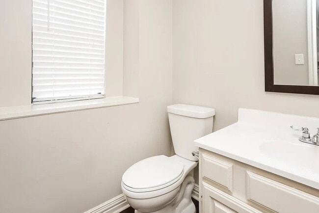 Photo - 748 Bonnet Trl