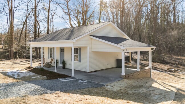 Photo - 1802 Rominger Rd