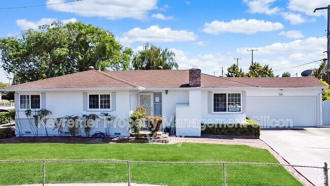 Building Photo - 3100 Santa Maria Ave Rental