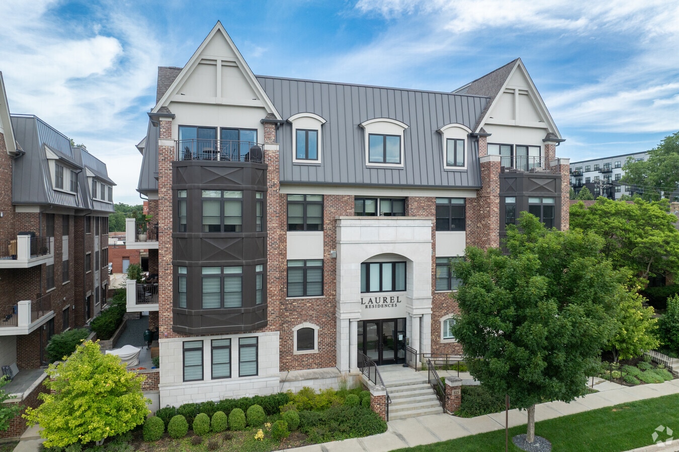 Photo - Laurel Apartments