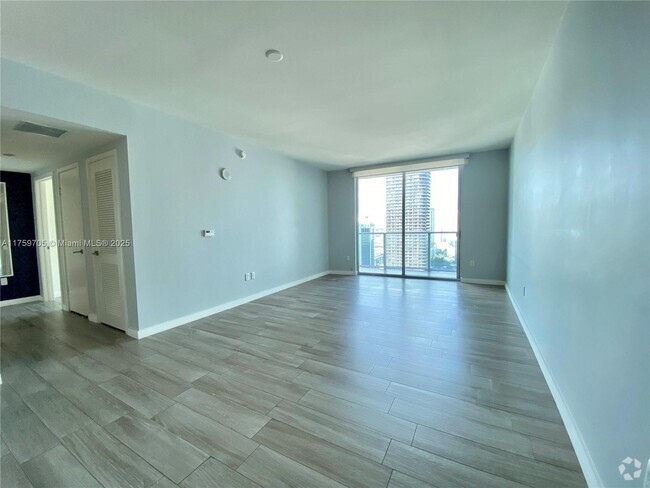 Building Photo - 1100 S Miami Ave Unit 2907 Rental