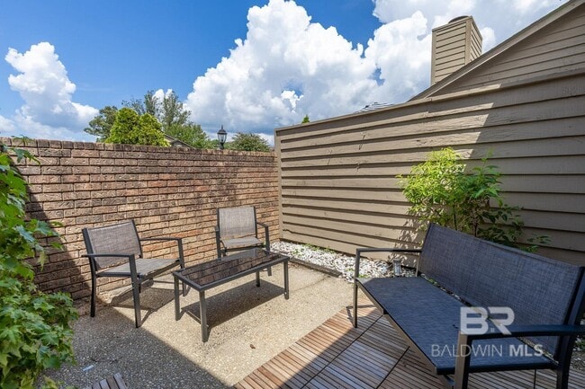 Photo - 200 Parma Dr