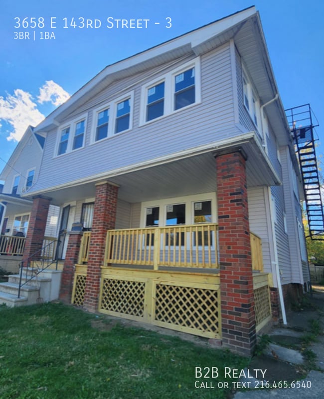 Building Photo - 3658 E 143rd St Unit 3