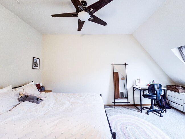 Photo - 438 W Wilson St Unidad #3