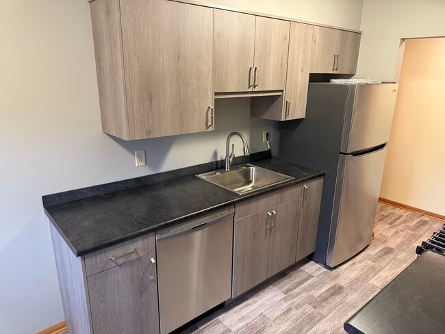 Photo - Aquila Apartments