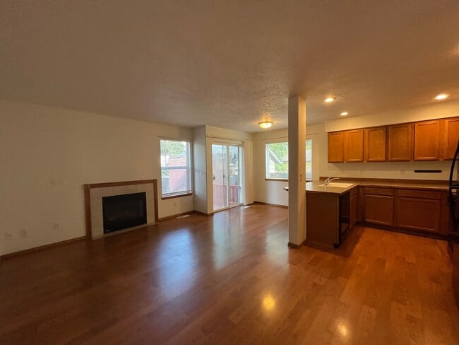 Photo - 3-Bedroom, 2-Bath, 1454sq ft Home!